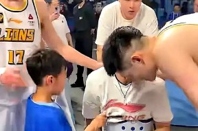 开云官方APP下载-关于穆古鲁扎在利物浦比赛中持续失利，重返赛场引发热议！引发球迷热议的信息